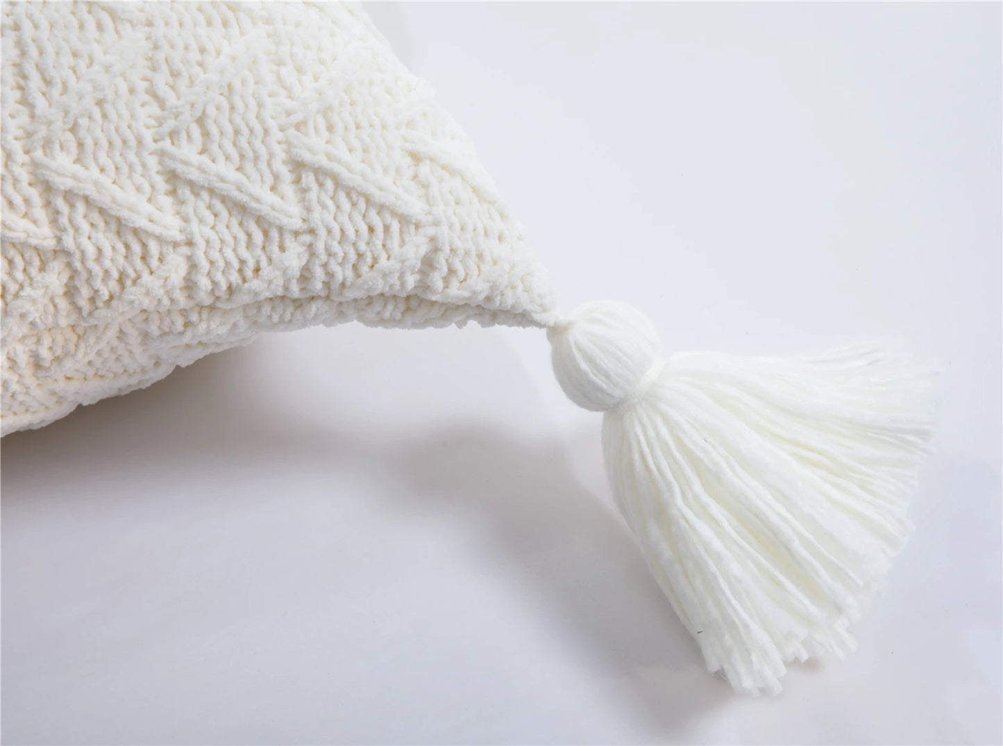 Beautiful chenille pillowcase with tassels, excellent for your living room or bedroom