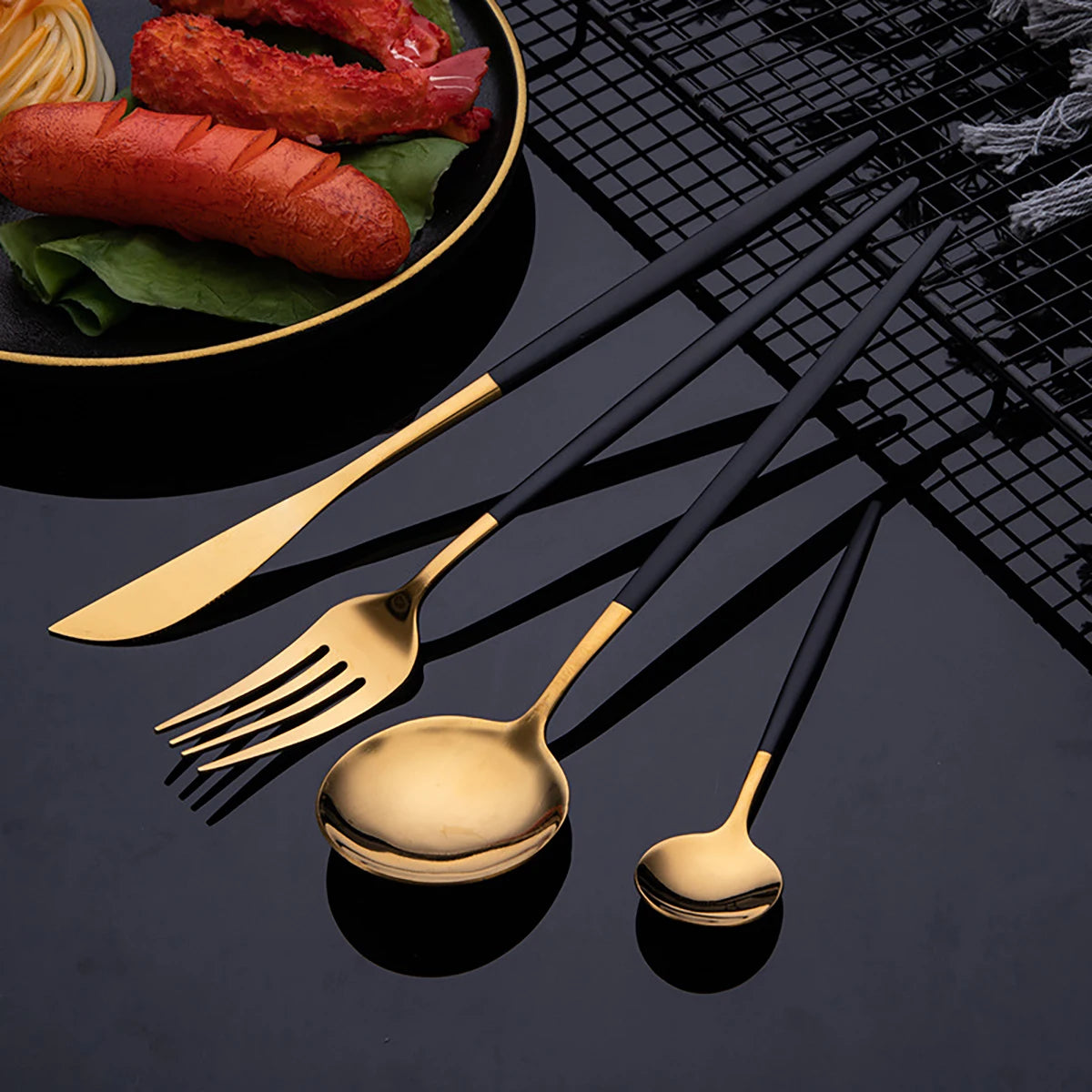 Stainless steel cutlery set - Gold, silver and black
