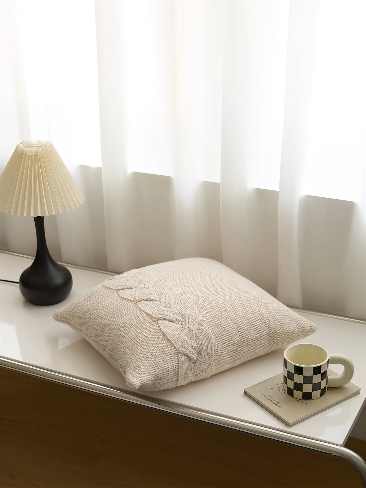 Nordic twist design pillow case