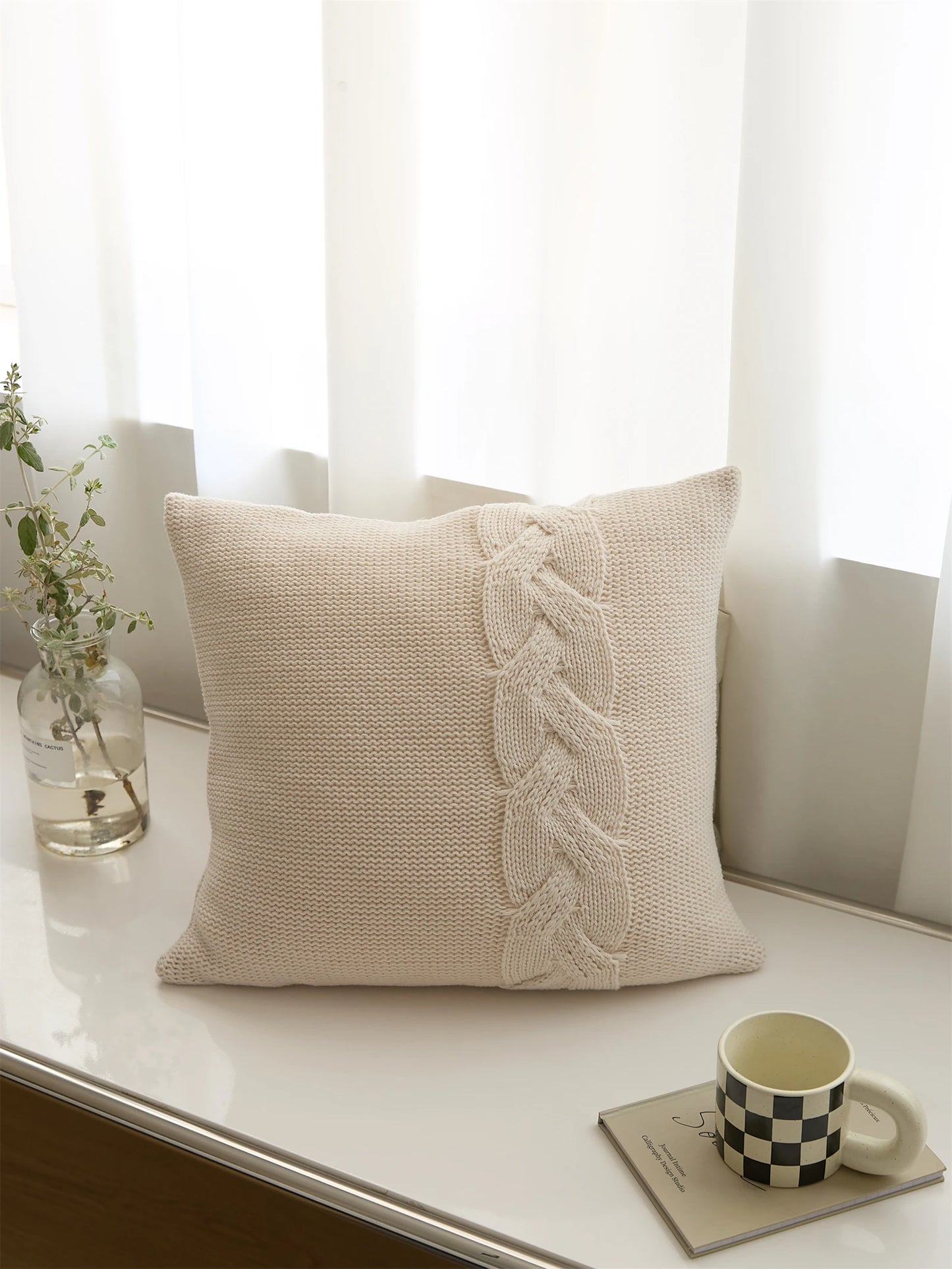 Nordic twist design pillow case