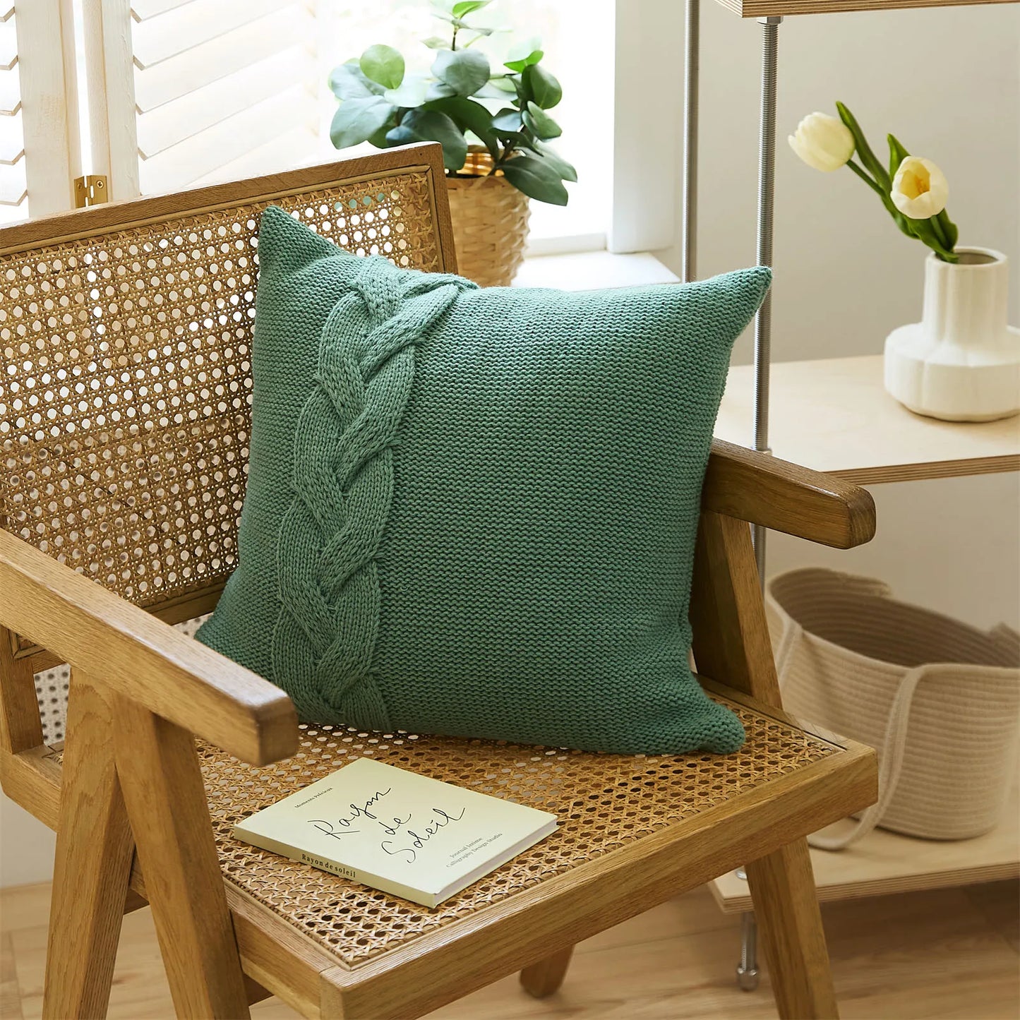 Nordic twist design pillow case