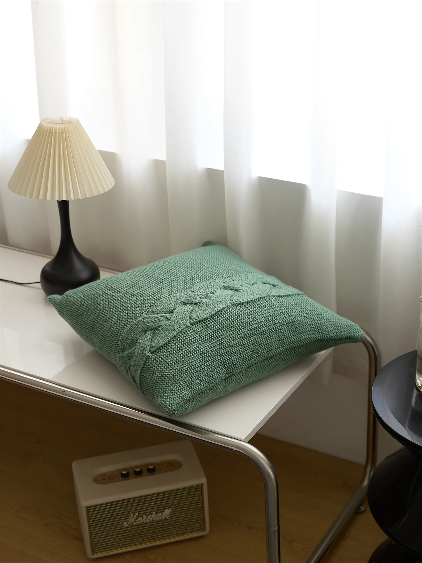 Nordic twist design pillow case