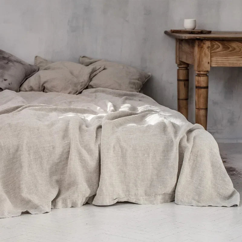 Soft and breathable natural linen sheet set: 2 pillowcases + rustic style sheets