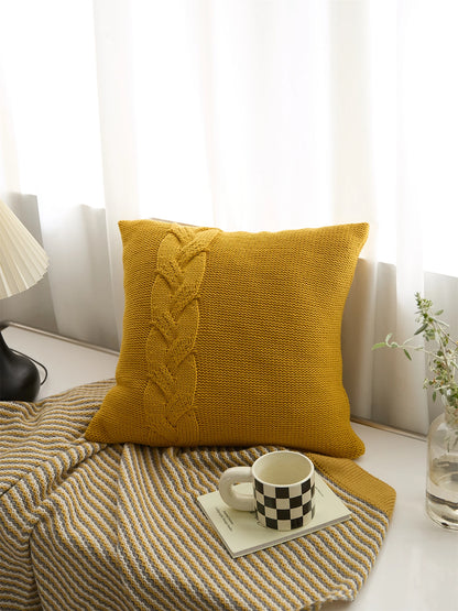 Nordic twist design pillow case