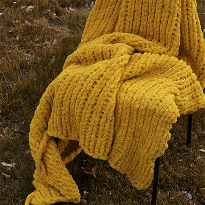 Nordic blanket + chenille tassels, soft and cozy, for sofas or beds
