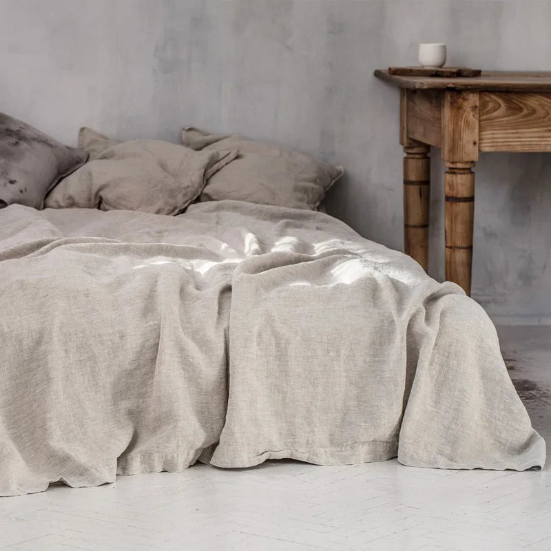 Soft and breathable natural linen sheet set: 2 pillowcases + rustic style sheets